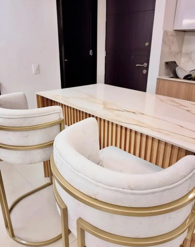 Sillas de barra monarca 01_.webp