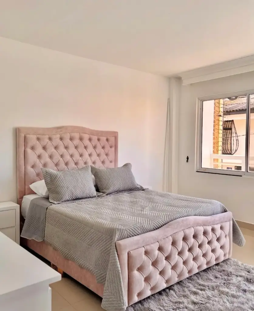 Cama Capitonne (1.20m x 1.90m)
